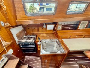CONSTRUCTION MARC CHAMAY - VOILIER OCCASION MARINE COURTAGE (7)