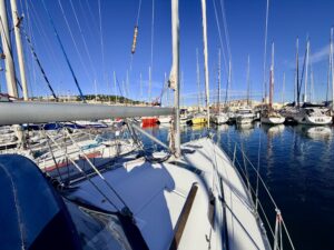 BENETEAU OCEANIS CLIPPER 323 - VOILIER OCCASION MARINE COURTAGE (10)