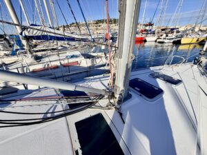 BENETEAU OCEANIS CLIPPER 323 - VOILIER OCCASION MARINE COURTAGE (11)