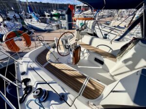 BENETEAU OCEANIS CLIPPER 323 - VOILIER OCCASION MARINE COURTAGE (15)