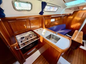 BENETEAU OCEANIS CLIPPER 323 - VOILIER OCCASION MARINE COURTAGE (20)