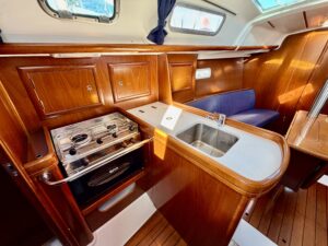 BENETEAU OCEANIS CLIPPER 323 - VOILIER OCCASION MARINE COURTAGE (22)