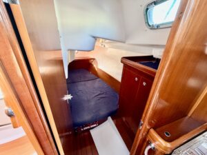 BENETEAU OCEANIS CLIPPER 323 - VOILIER OCCASION MARINE COURTAGE (23)