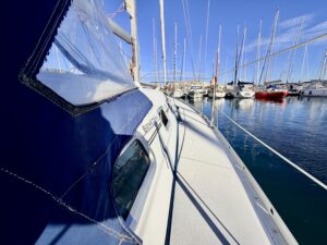 BENETEAU OCEANIS CLIPPER 323 - VOILIER OCCASION MARINE COURTAGE (9)