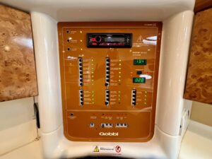 GOBBI 345 SC - BATEAU MOTEUR OCCASION MARINE COURTAGE (4)